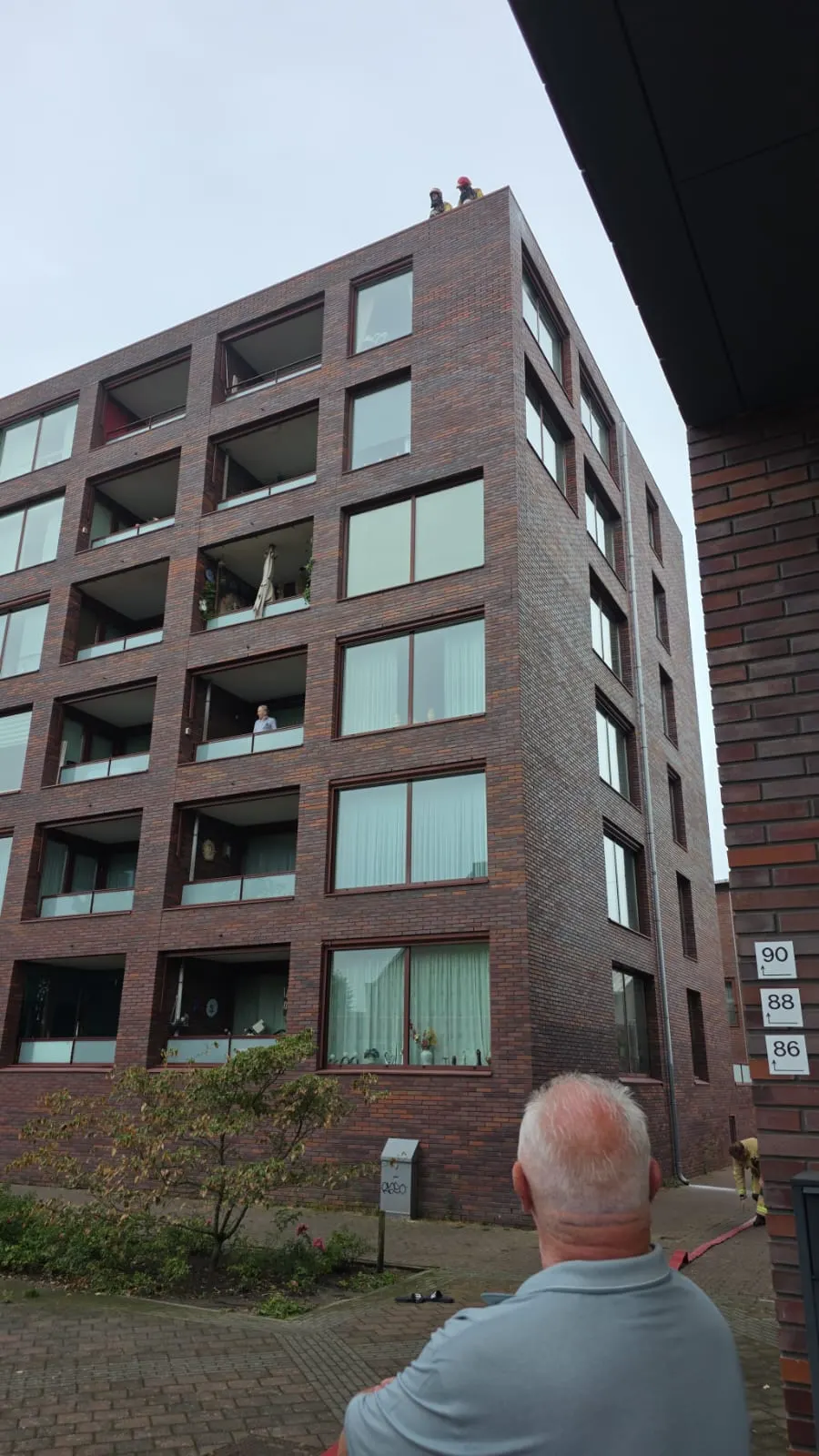 Foto 2 bij: 🔥 BRAND WONING (DAK) (FLAT) 🔥